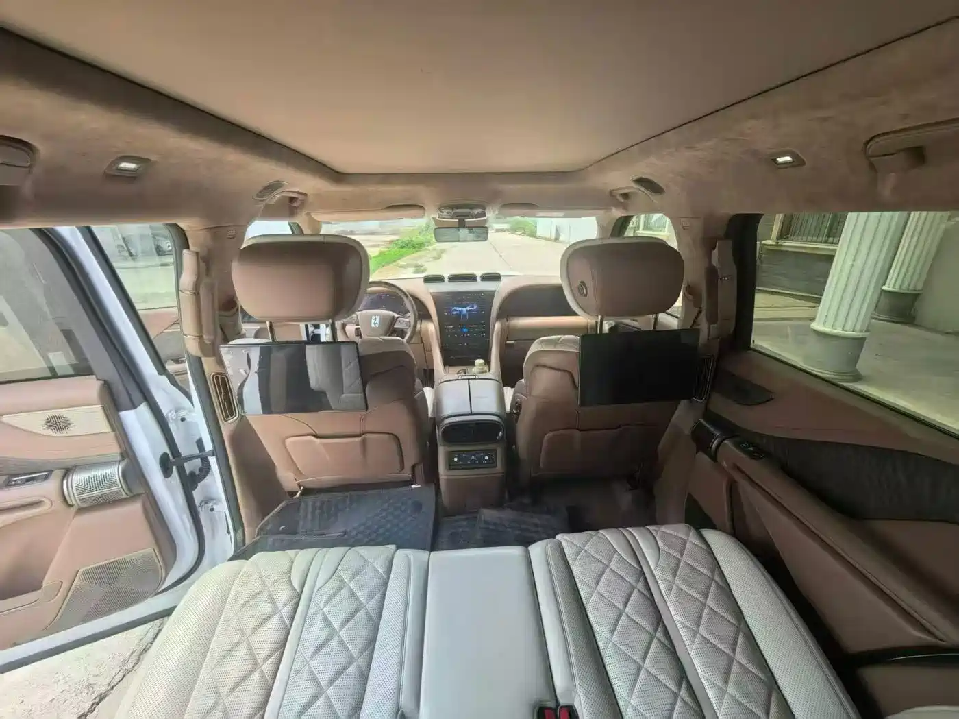 Yangwang U8 2024 2023 Luxury Edition