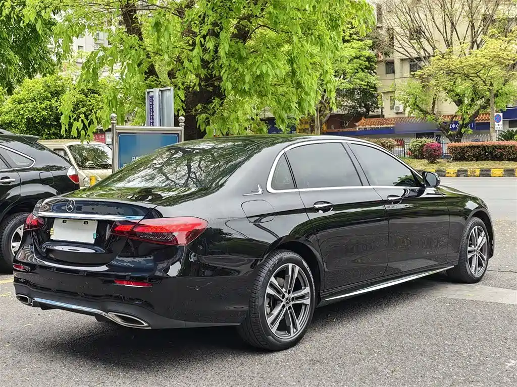 Mercedes-Benz E-Class 2022 Facelift E 260 L Sport фото 7