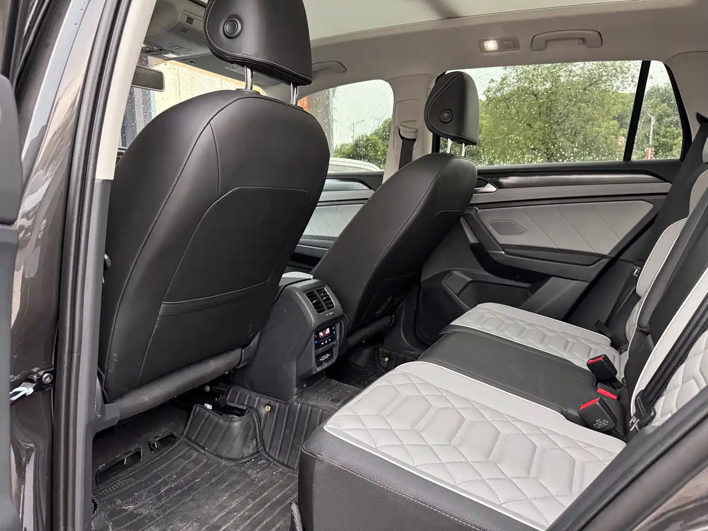 Volkswagen Tayron 2026 2026 Model Shared Edition 300TSI