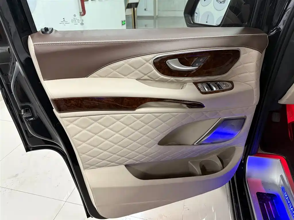 Mercedes-Benz Vito 2021 2.0T Business Edition 7-seater фото 20