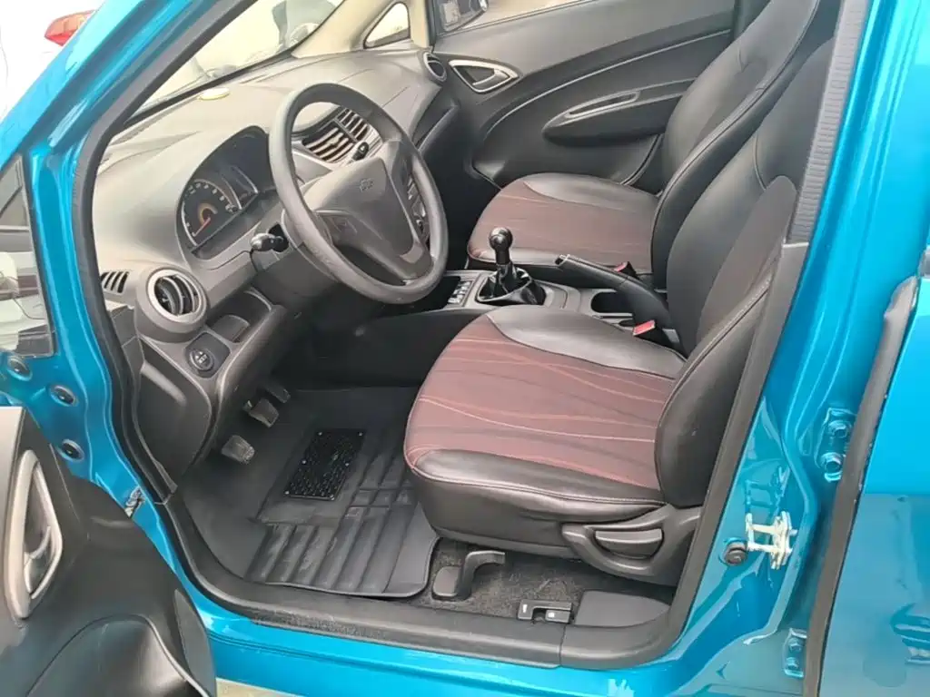 Chevrolet Sail 2014 2013 Sedan 1.4L Manual Ideal Happiness Edition