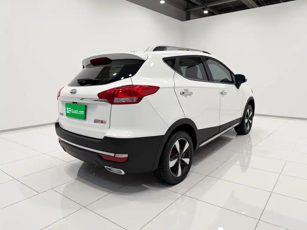 JAC Refine S3 2017 2017 1.5L Manual Luxury Smart