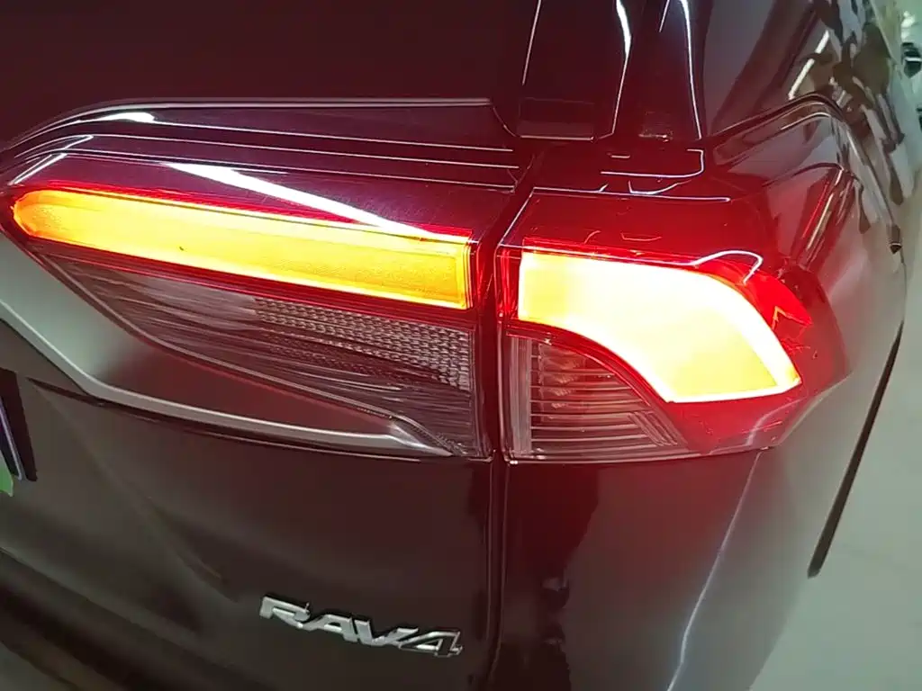 Toyota RAV4 2025 2024 2.0L CVT FWD Style Plus Edition