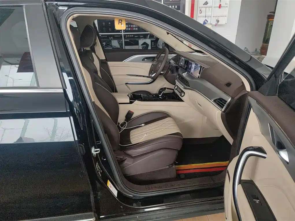 Besturn Bestune T77 2023 2023 1.5T Automatic Luxury