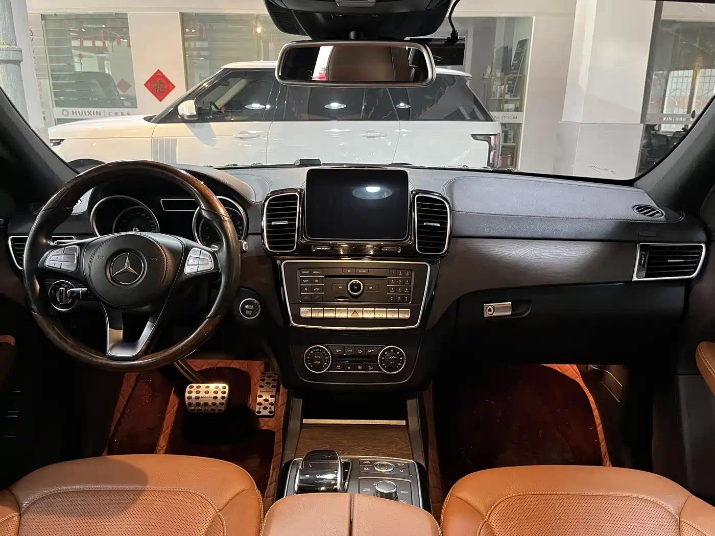 Mercedes-Benz GLS 2017 GLS 400 4MATIC Luxury фото 7