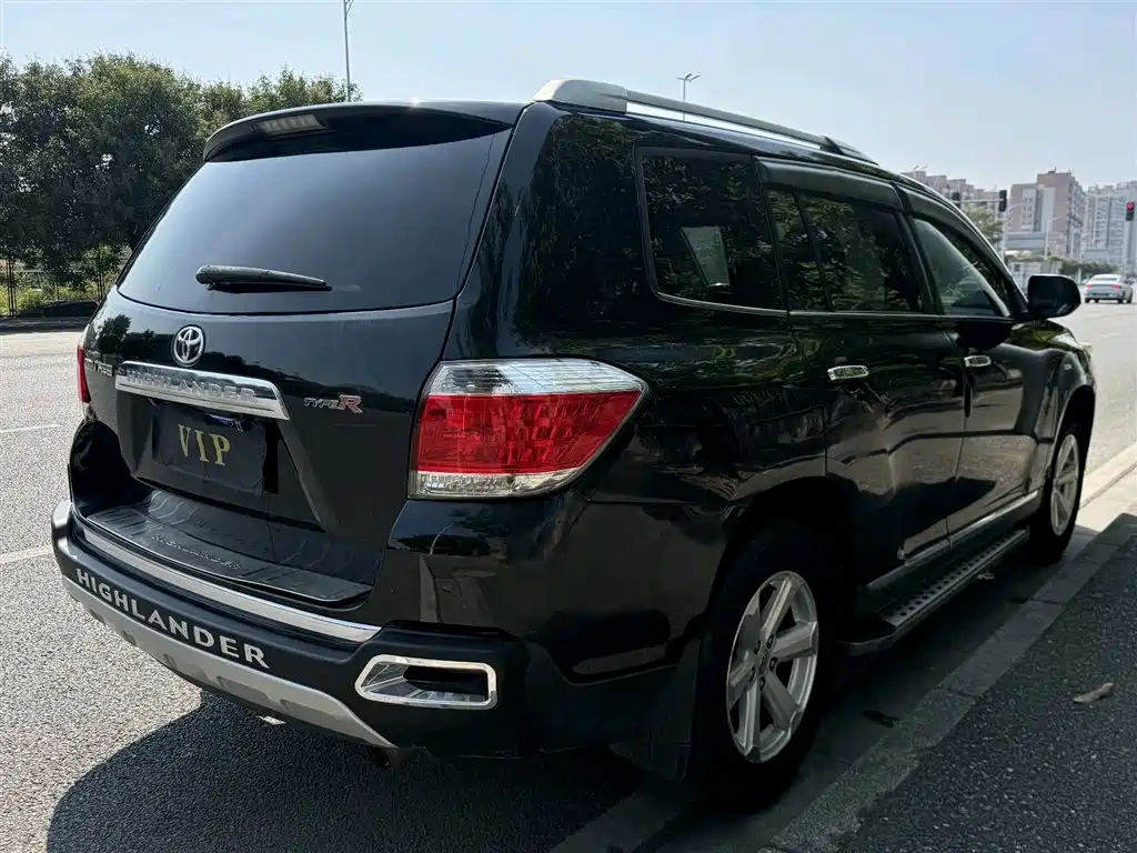 Toyota Highlander 2012 2.7L 2WD 7-Seat Elite фото 9