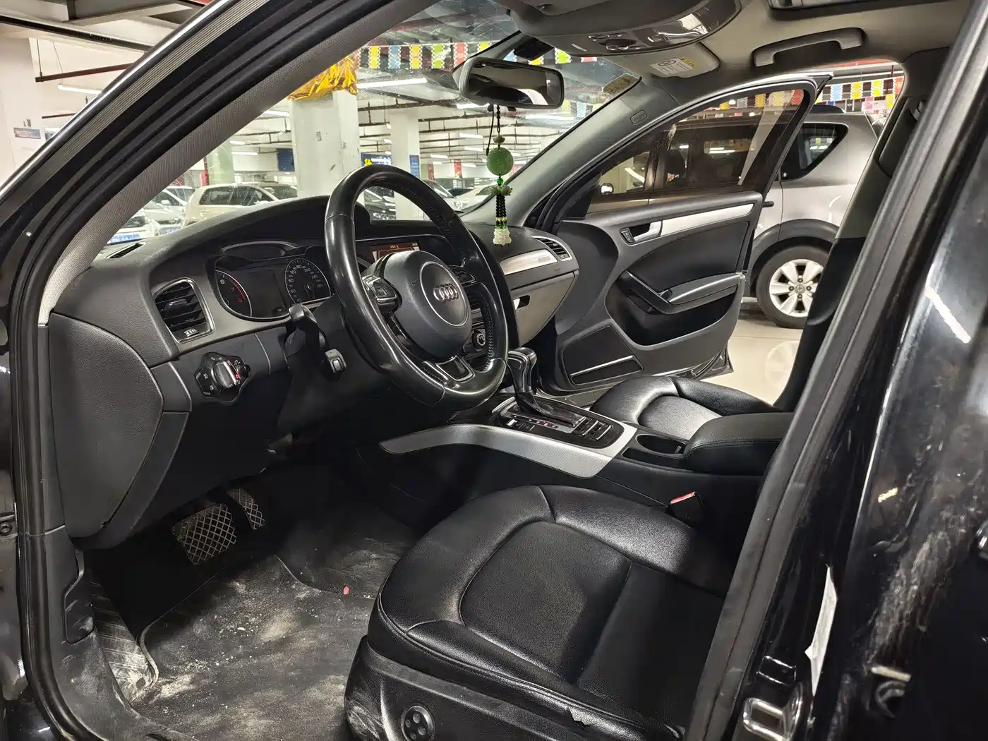 Audi A4L 2015 45 TFSI quattro Individual Sport фото 6