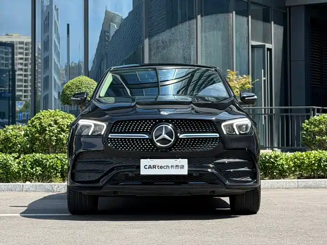 Mercedes-Benz GLE Coupe 2023 GLE 350 4MATIC Coupe SUV Luxury — фото 2