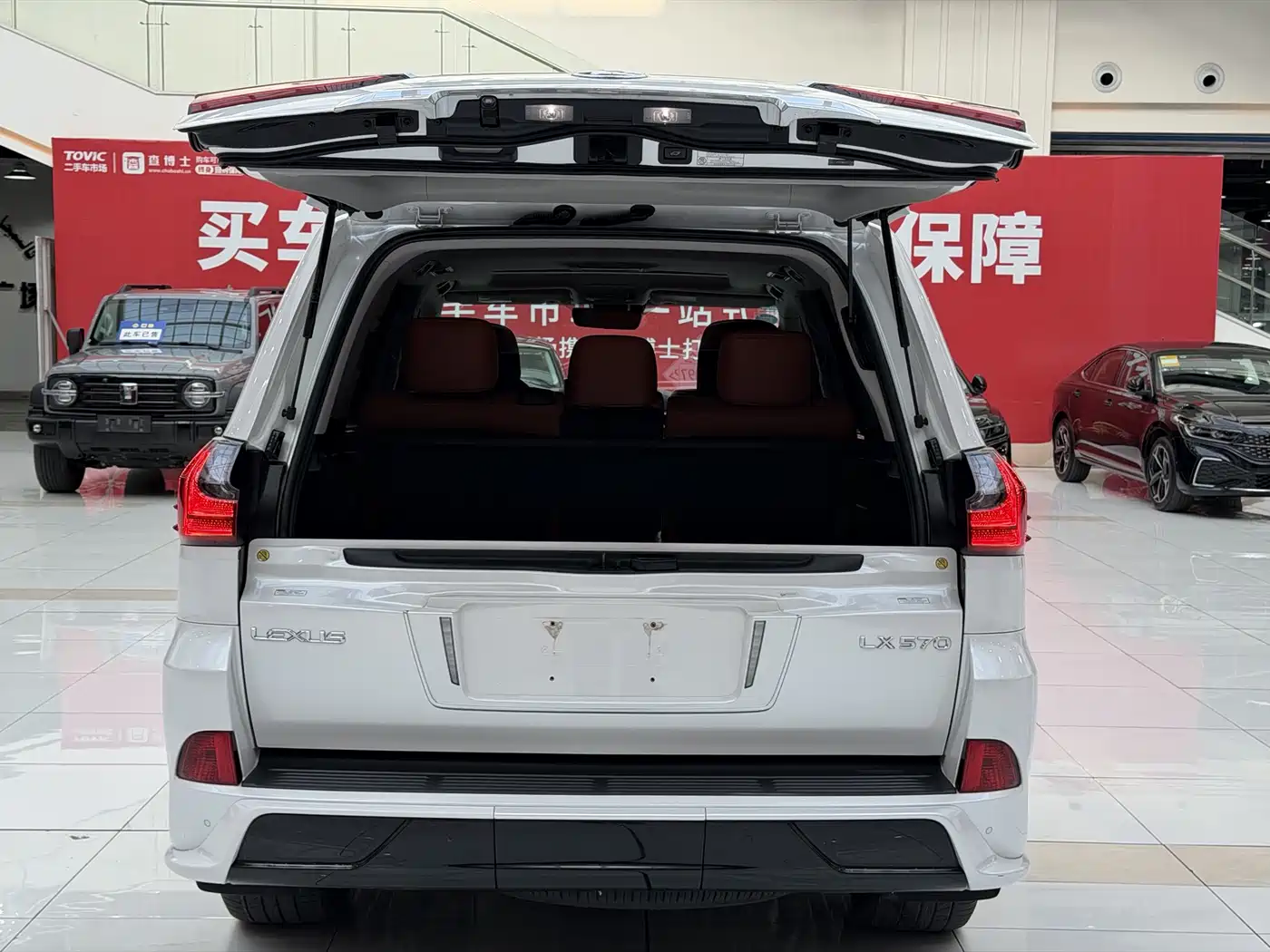 Lexus LX 2019 570 Peak Special Edition фото 15