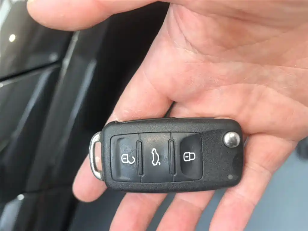 Volkswagen Eos 2011 Model 2.0TSI фото 9