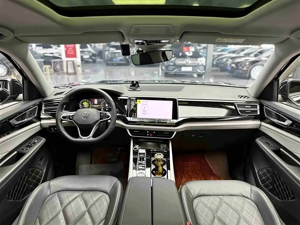 Volkswagen Teramont 2023 530 V6 AWD Premium Flagship Edition фото 9