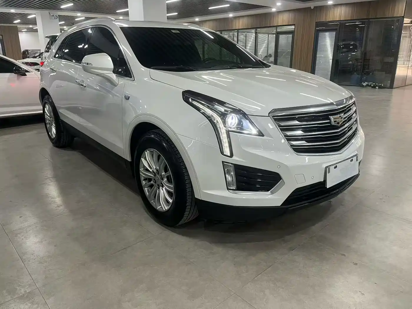 Cadillac XT5 2018 28E AWD Technology Model фото 3