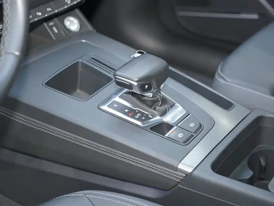 Audi Q5L 2022 45T Luxury Dynamic фото 22