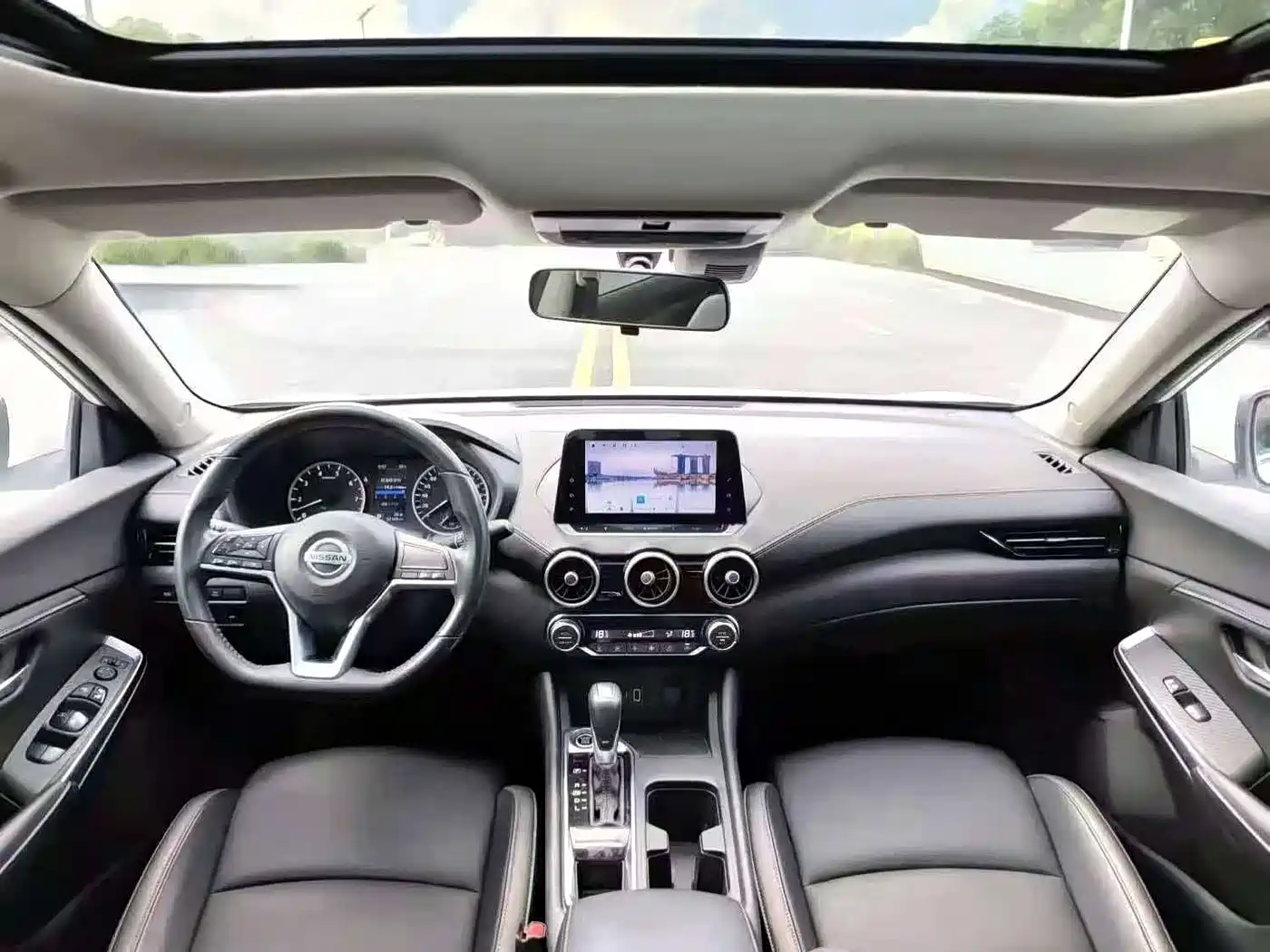 Nissan SYLPHY, миниатюра 7