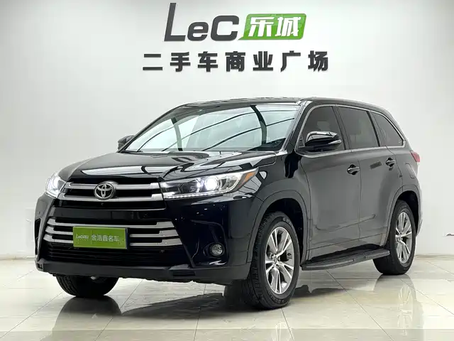 TOYOTA HIGHLANDER