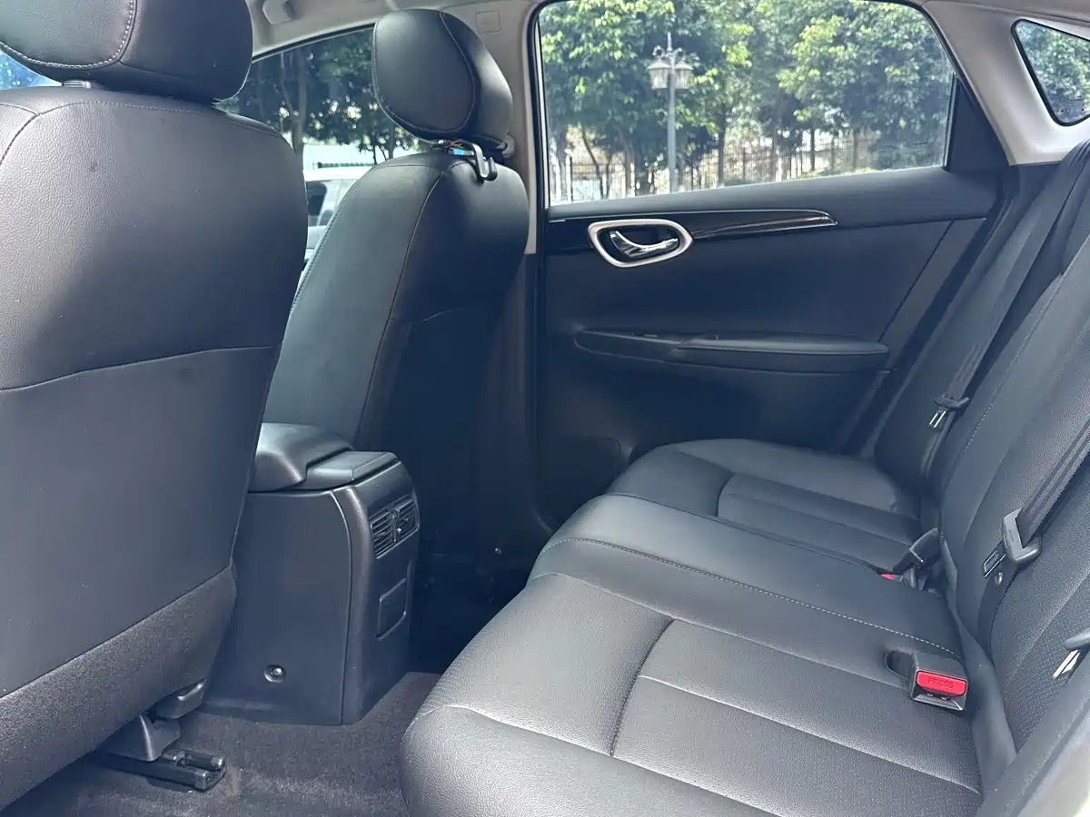 Nissan SYLPHY, миниатюра 6