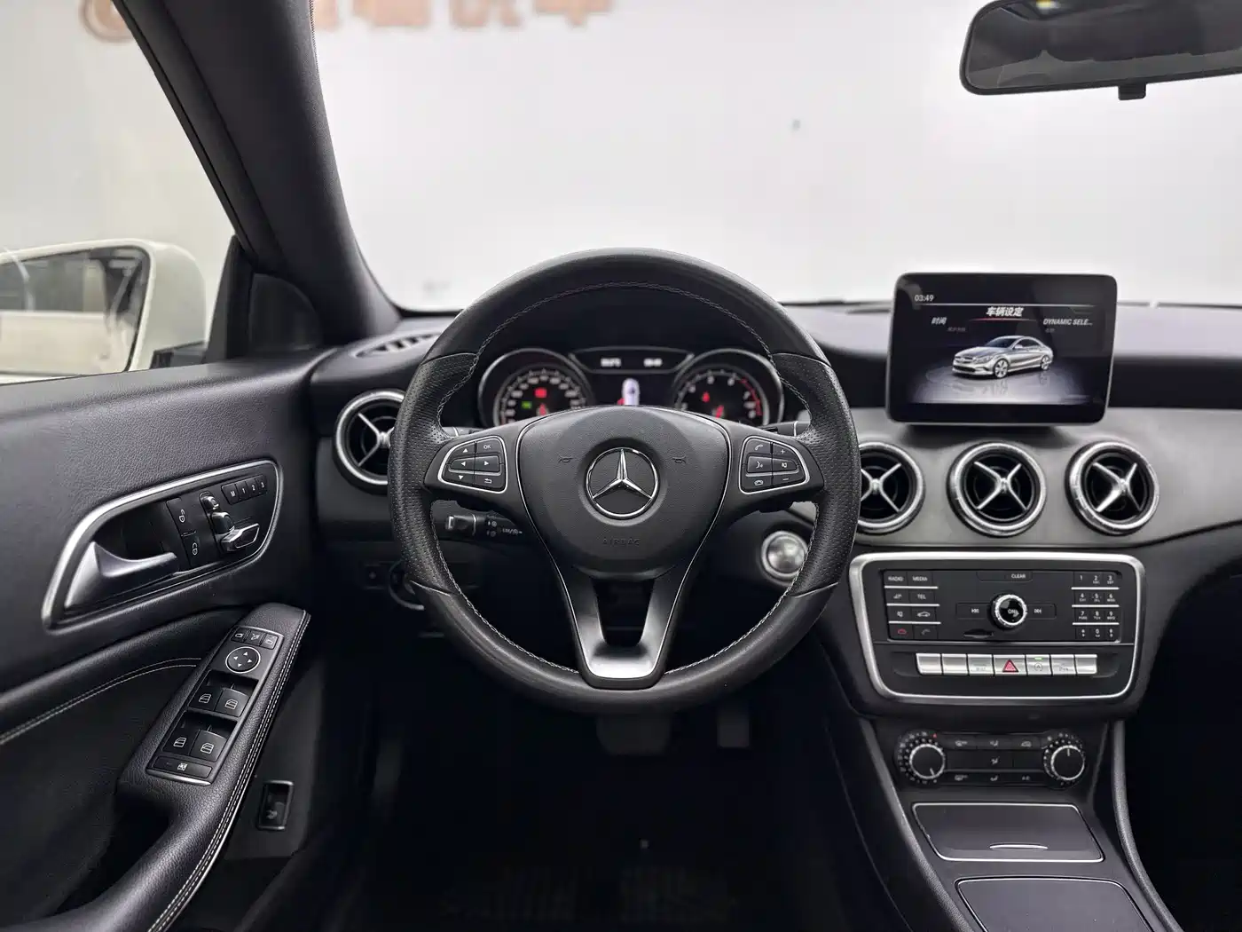 Mercedes-Benz CLA (Import) 2018 CLA 200 Fashion Edition фото 9