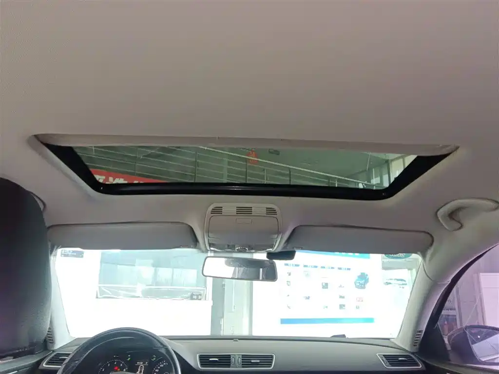 Volkswagen Magotan 2013 1.8TSI Luxury фото 14