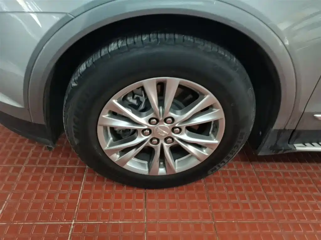 Cadillac XT5 2022 2.0T 2WD Luxury фото 23