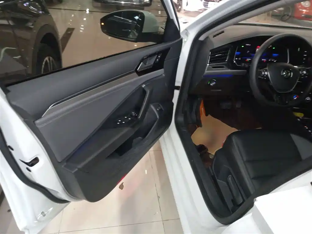 Volkswagen Sagitar 2022 280TSI DSG Soaring Edition фото 9