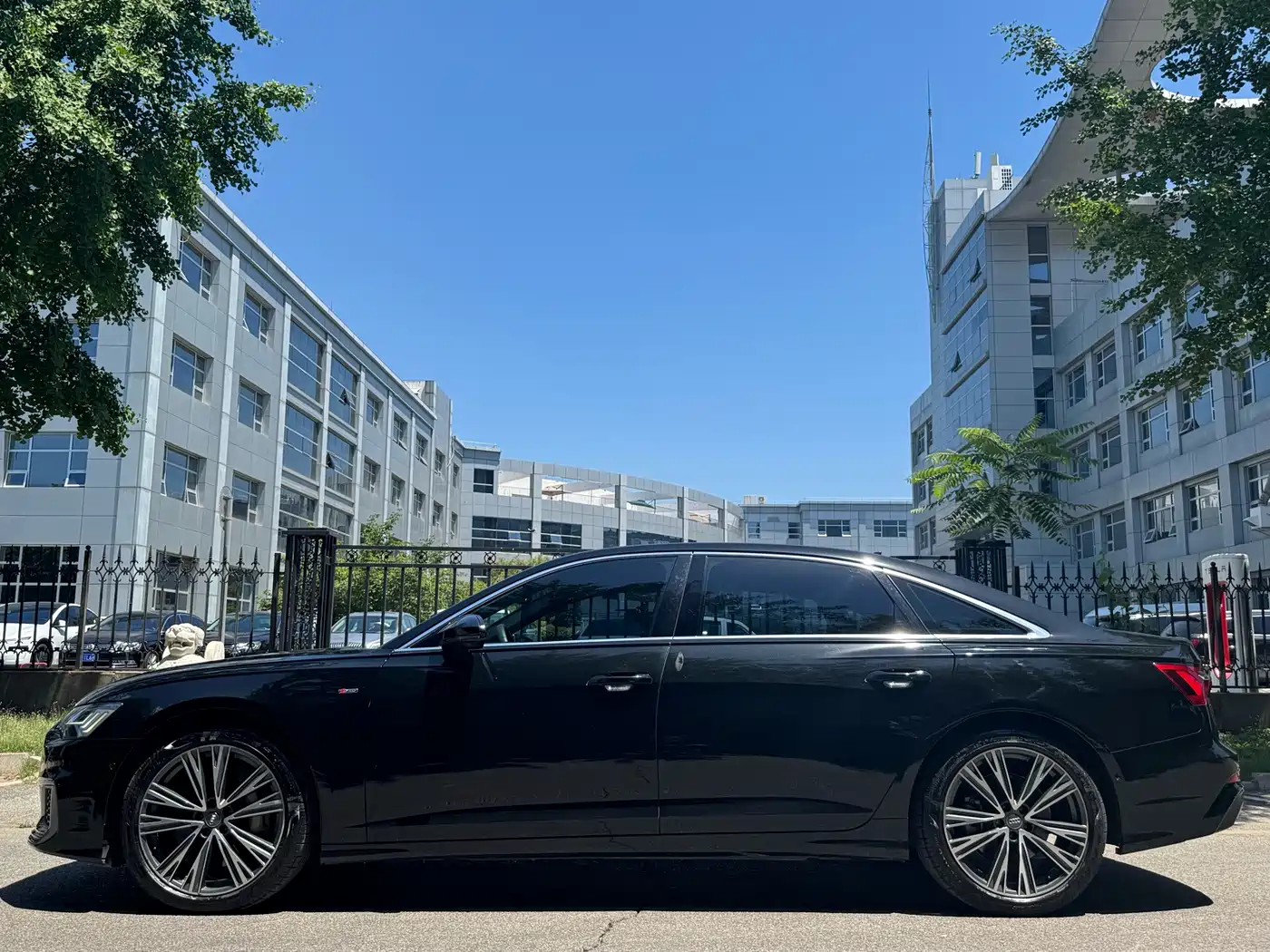 Audi A6L 2021 55 TFSI quattro Flagship Dynamic фото 25