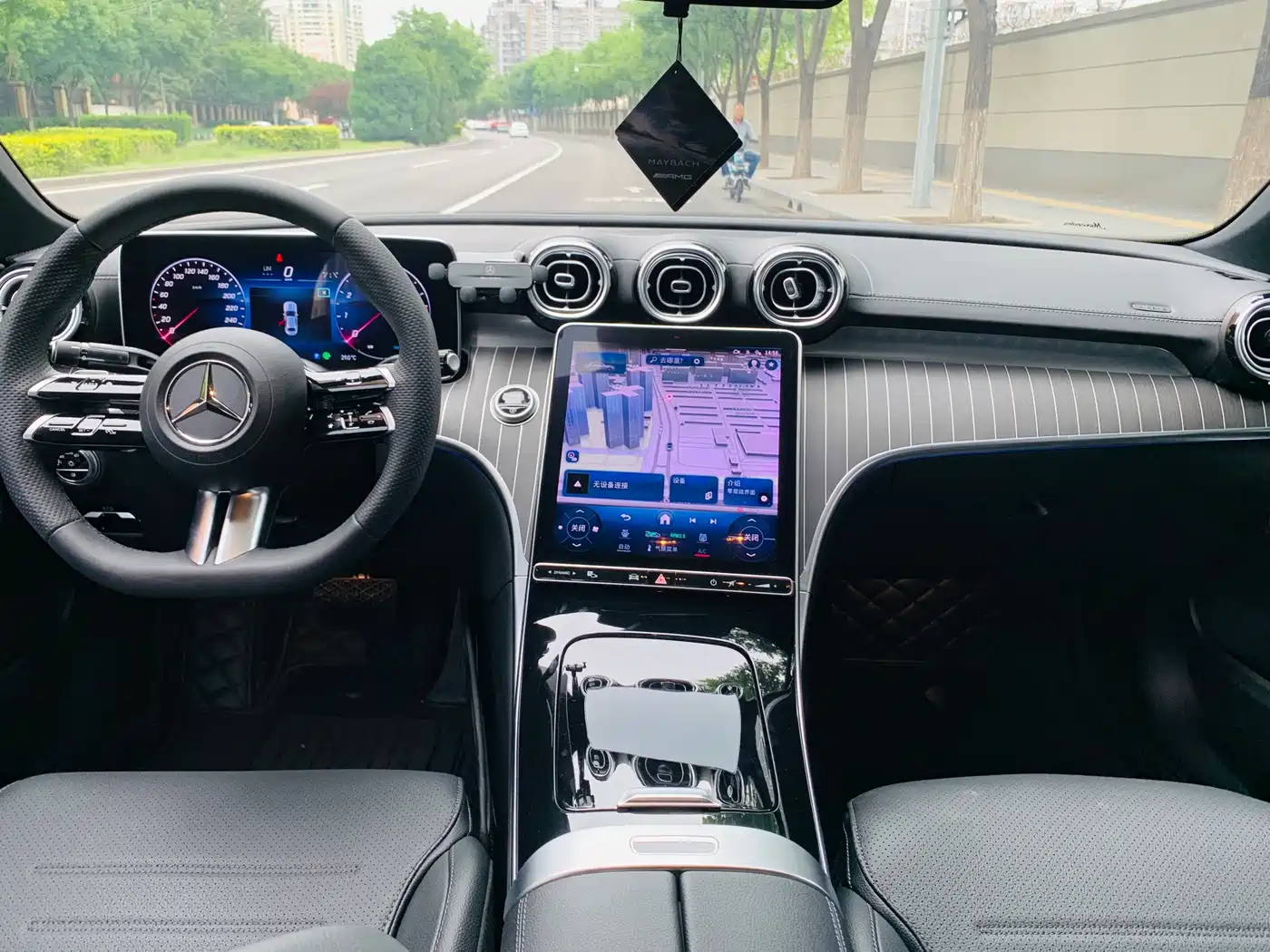 Mercedes-Benz C-Class 2023 Facelift C 260 L Sport Edition фото 5