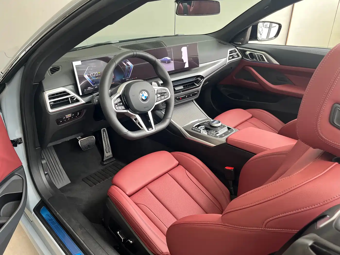 BMW 4 Series 2024 430i Convertible M Sport Shadow Edition фото 3