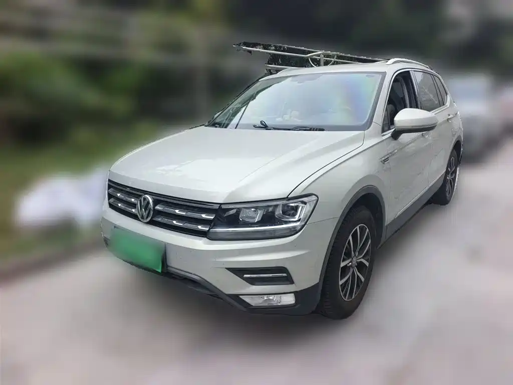 Volkswagen Tiguan L 2018 Facelift 330TSI Automatic 2WD Luxury Edition