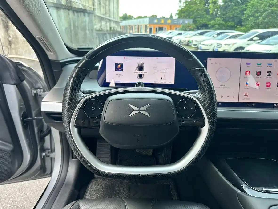 XIAOPENG P7