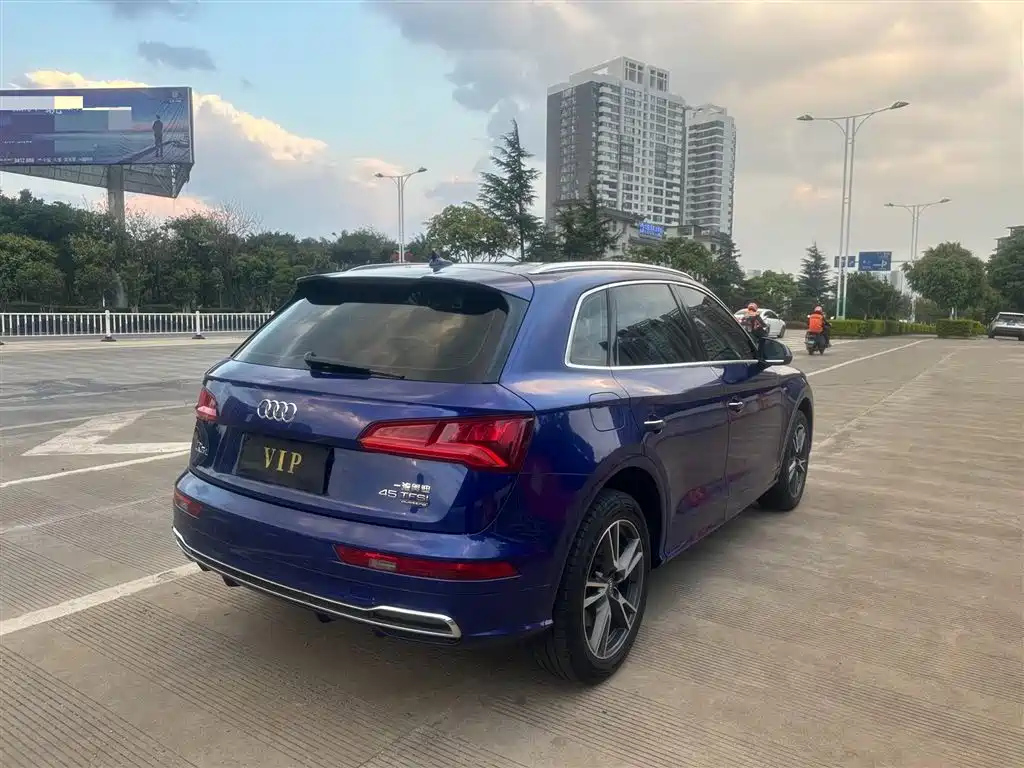 Audi Q5L 2018 40 TFSI Prestige Fashion (China V) фото 8