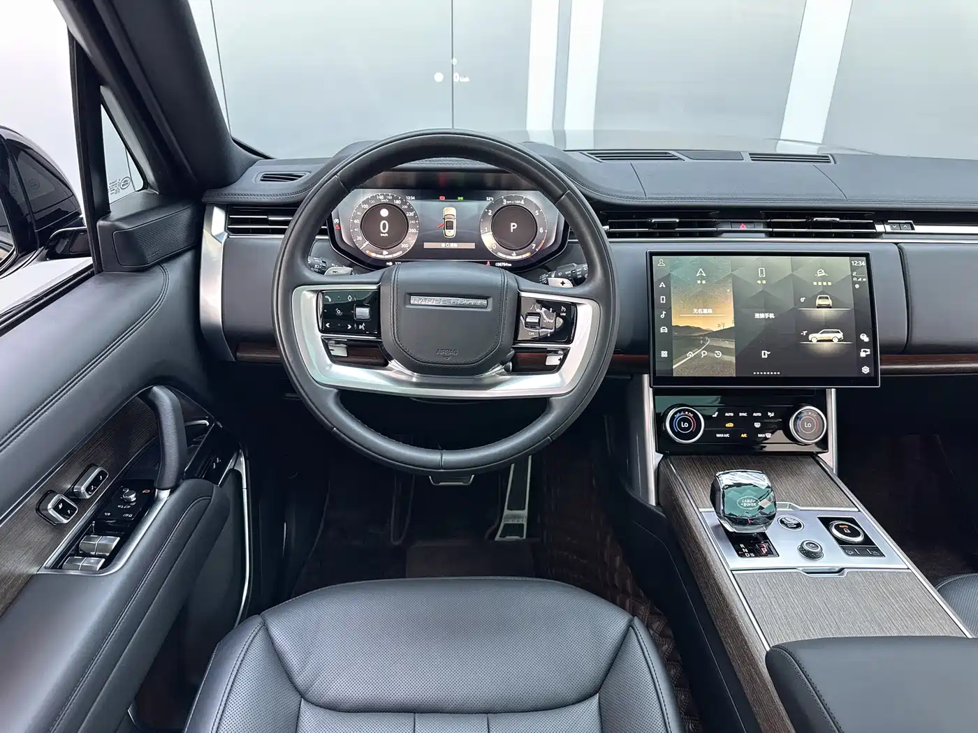 Land Rover Range Rover 2023 2023 3.0 L6 400PS Genesis Extended Version