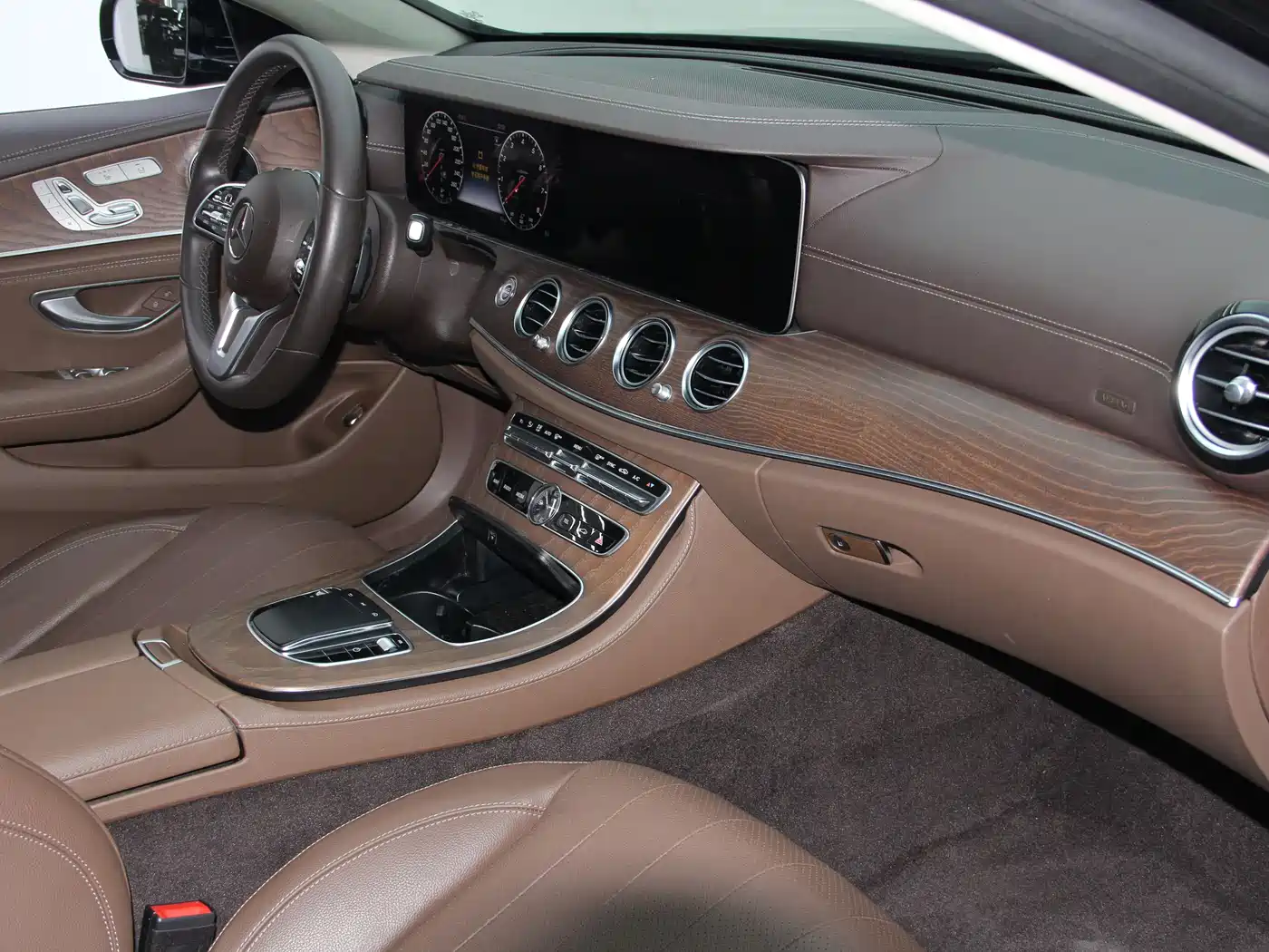 Mercedes-Benz E-Class 2020 Facelift E 300 L Fashion фото 13