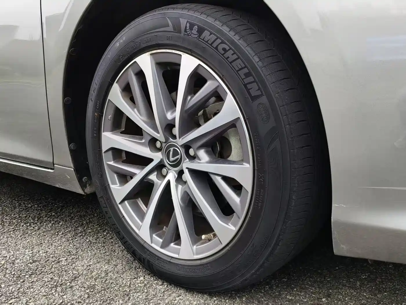 Lexus ES 2022 200 Excellence Edition фото 28