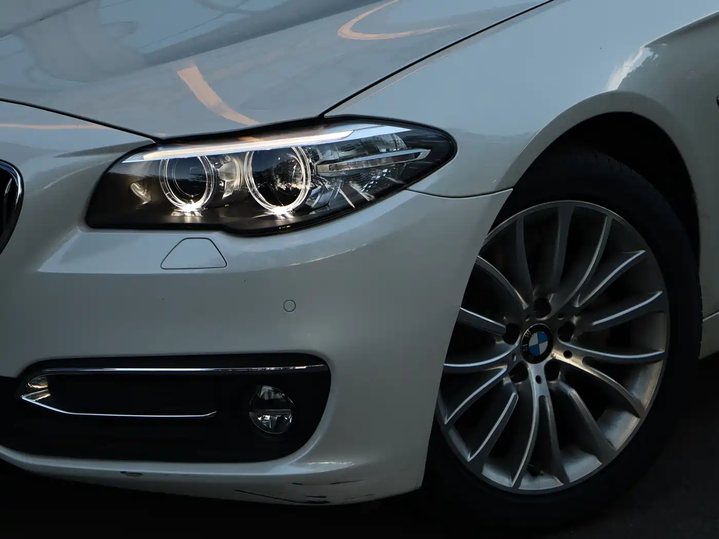BMW 5 Series 2017 525Li Luxury Design Package фото 3