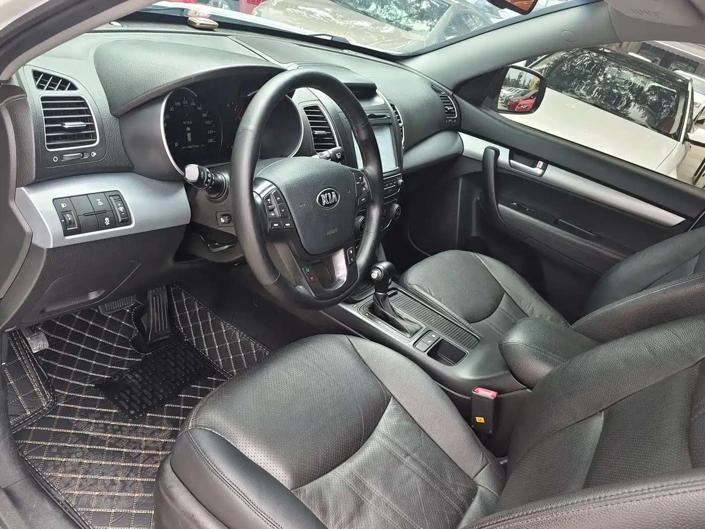 Kia Sorento 2013 2.4L 5-seat Gasoline Luxury (China IV) фото 5