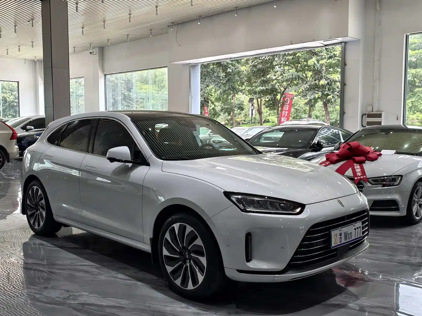 AITO Wenjie AITO M5 2022 Extended Range AWD Flagship фото 3