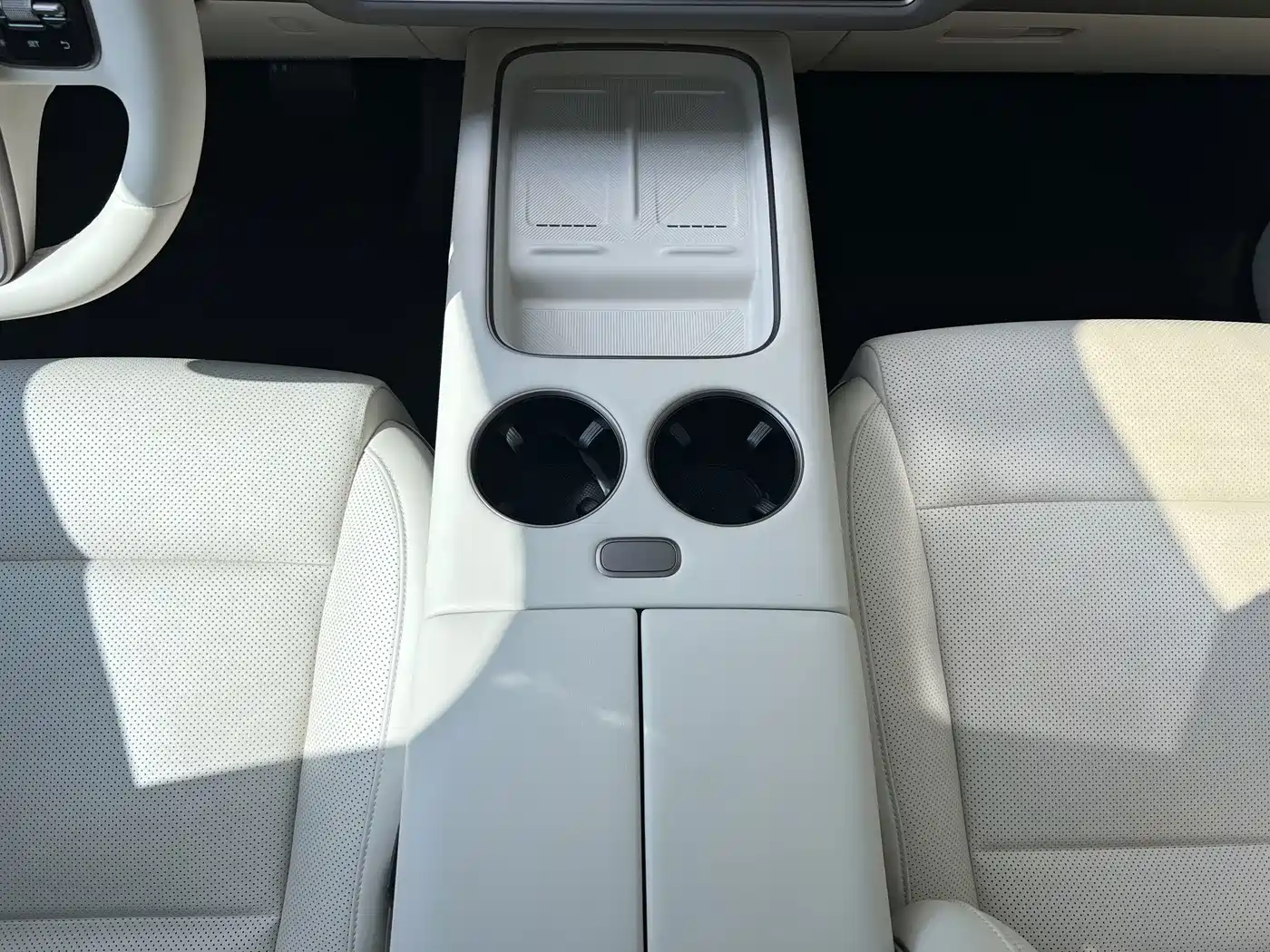 Photo 23 - Li Auto Li i8