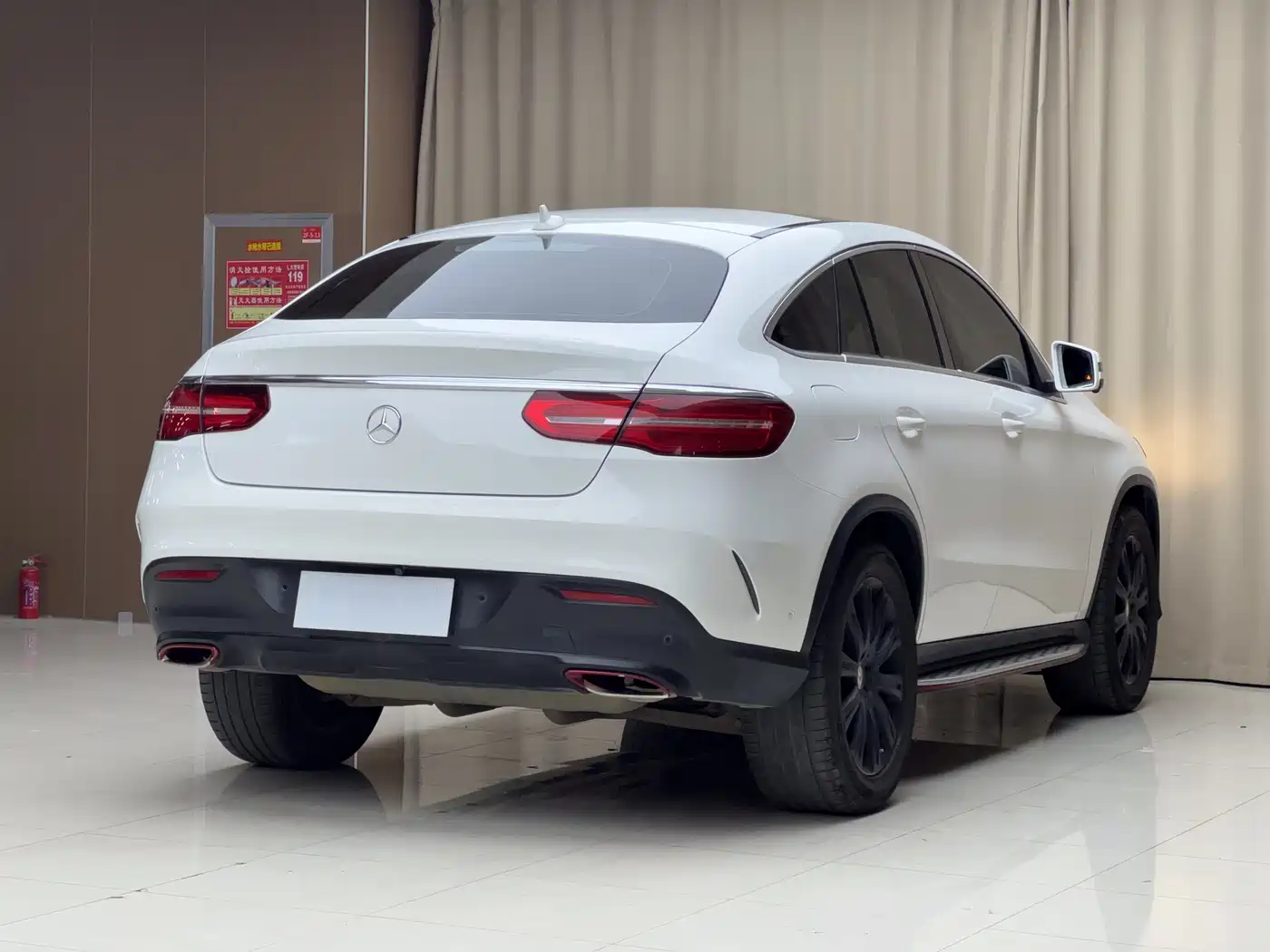 Mercedes-Benz GLE Coupe 2015 GLE 320 4MATIC Coupe SUV фото 16