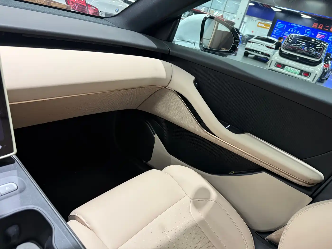 NIO ET5T 2024 75kWh Touring фото 9