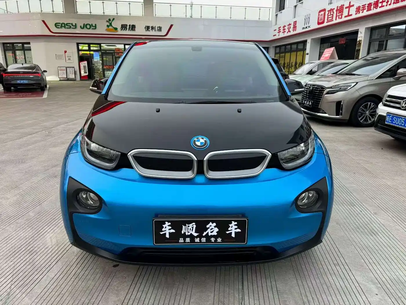 BMW I3