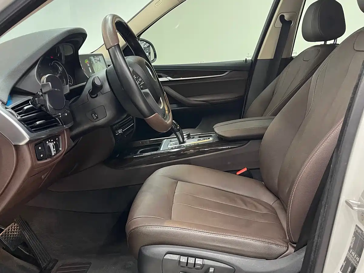 BMW X5 (Import) 2017 xDrive28i фото 14