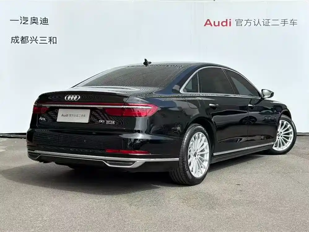 Audi A8 2021 A8L 50 TFSI quattro Comfort фото 4