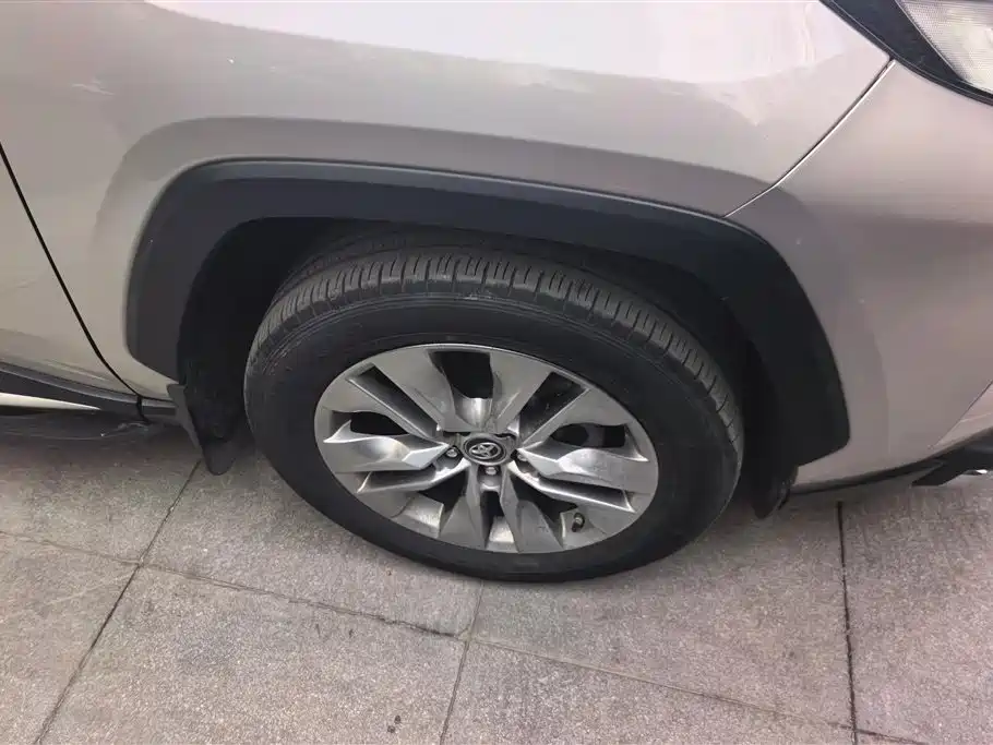 Toyota Wildlander 2021 2.0L CVT 4WD Luxury Edition фото 6