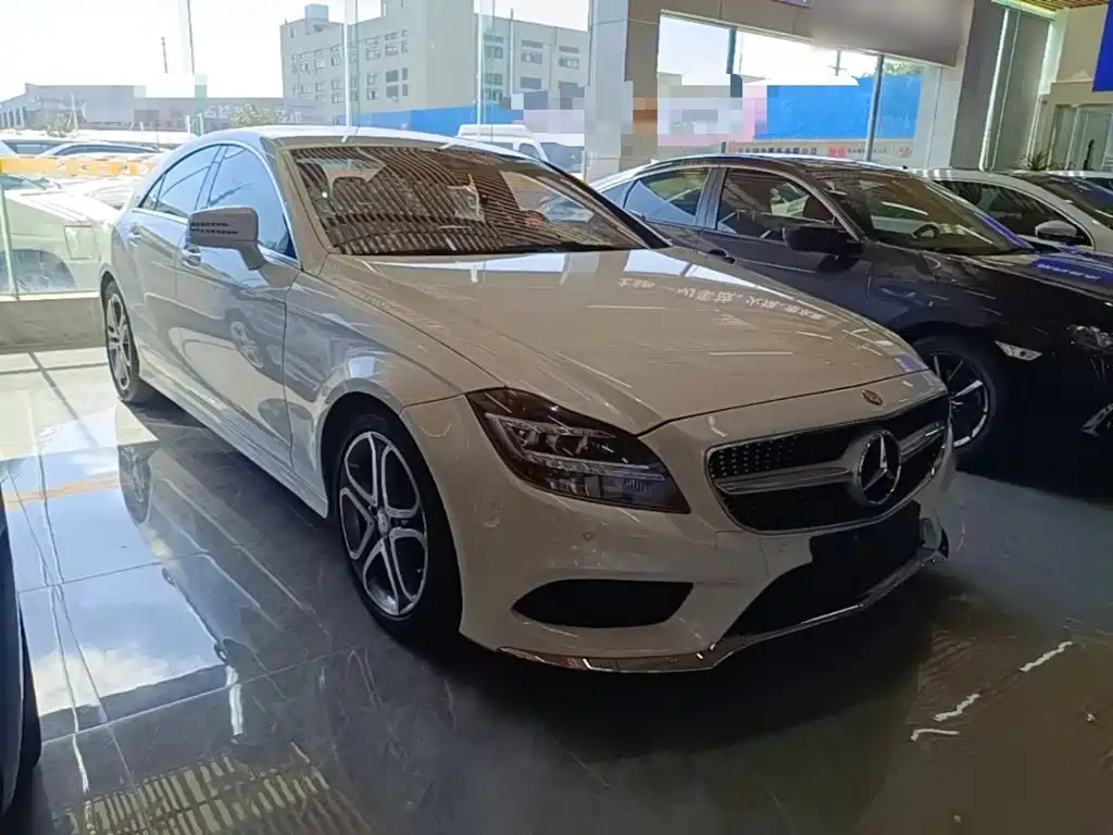Фото 4 - Mercedes-Benz CLS