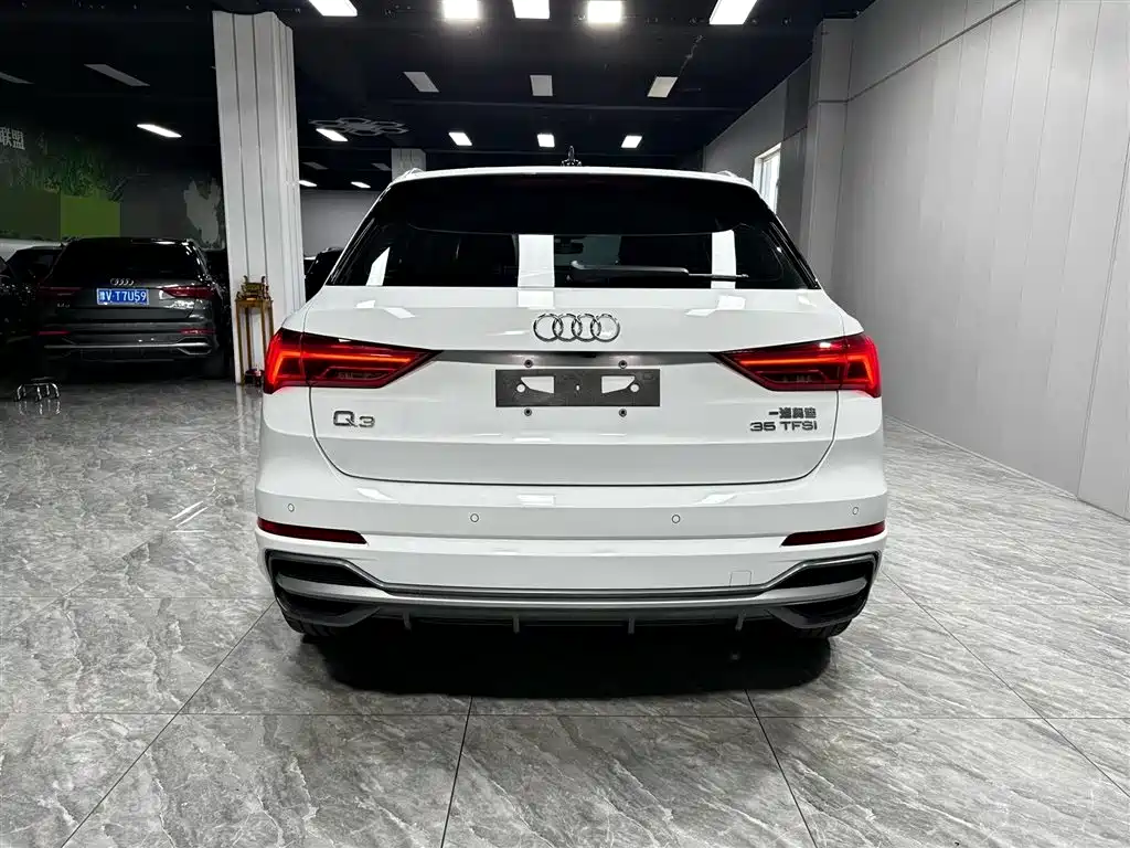 Audi Q3 2022 35 TFSI Fashion Dynamic фото 5