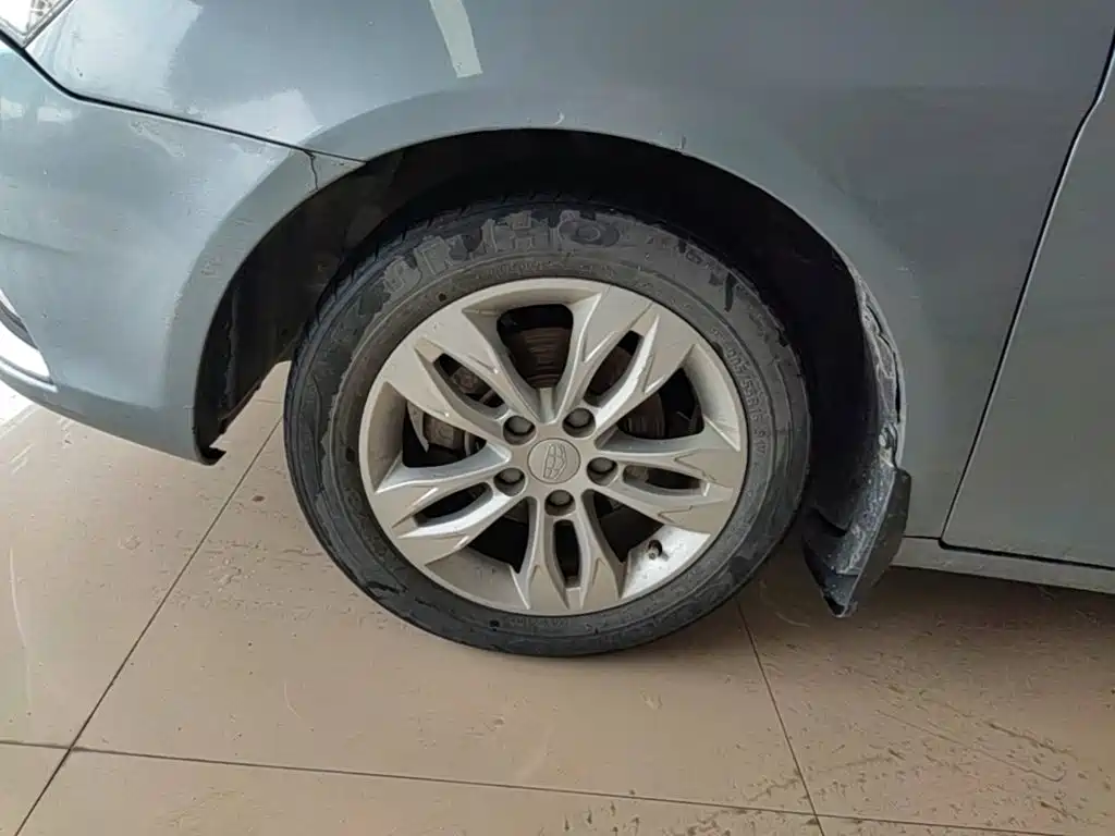Photo 23 - Geely Emgrand