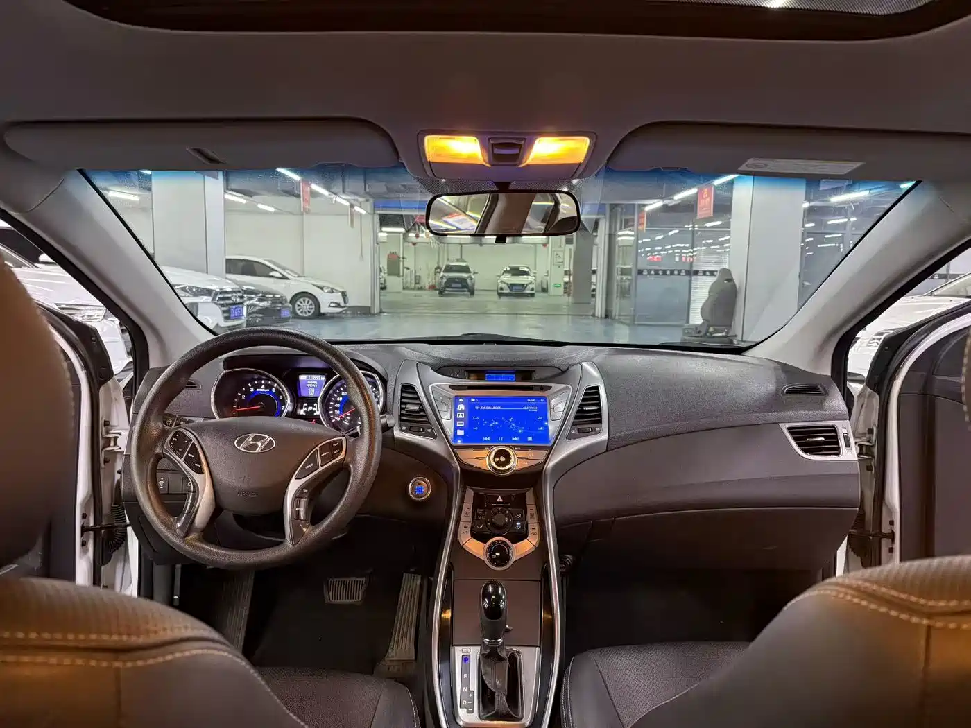 Hyundai Langdong 2013 1.6L Automatic Premium фото 5