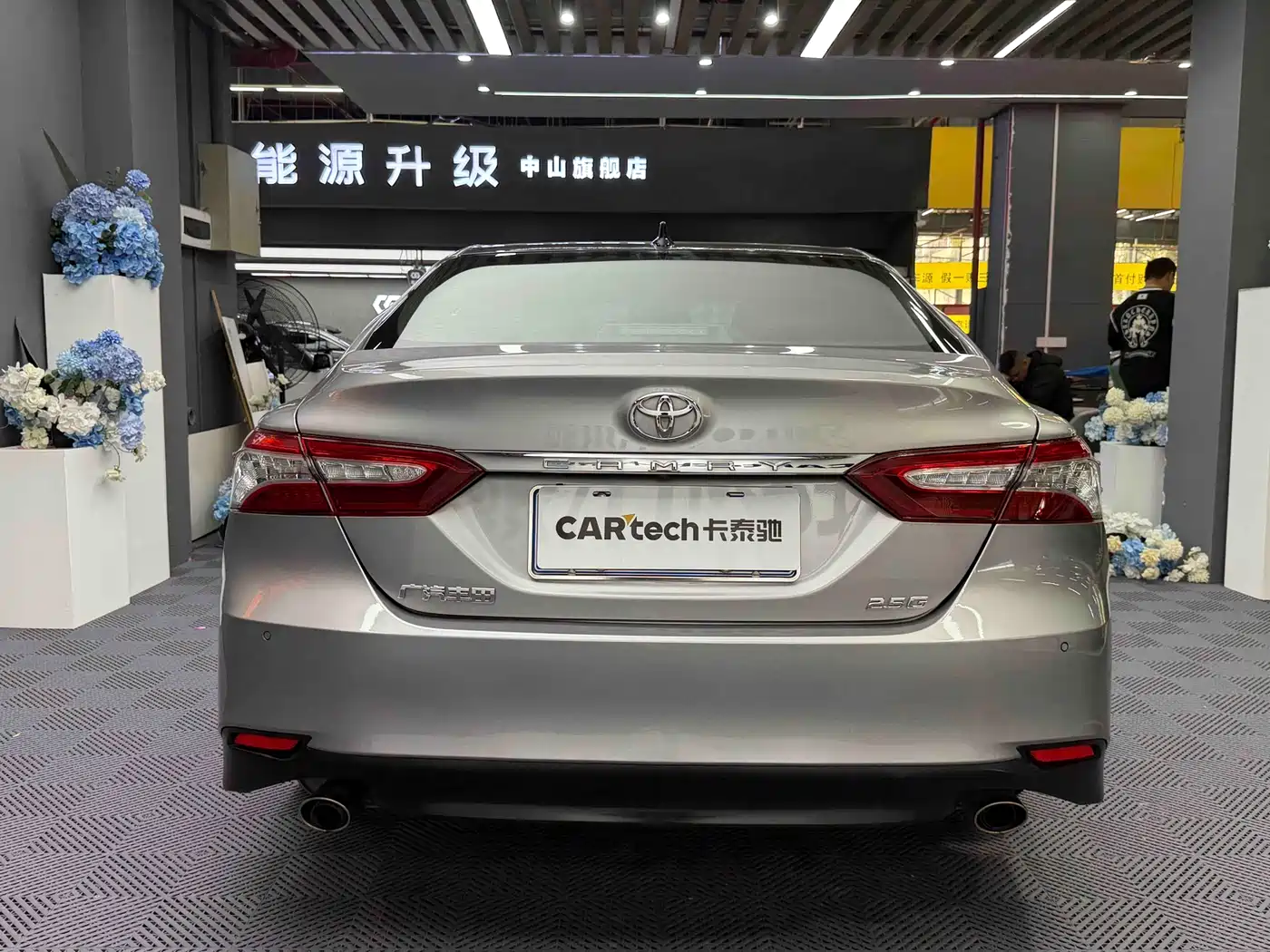 Toyota Camry 2021 2.5G Luxury Edition фото 13