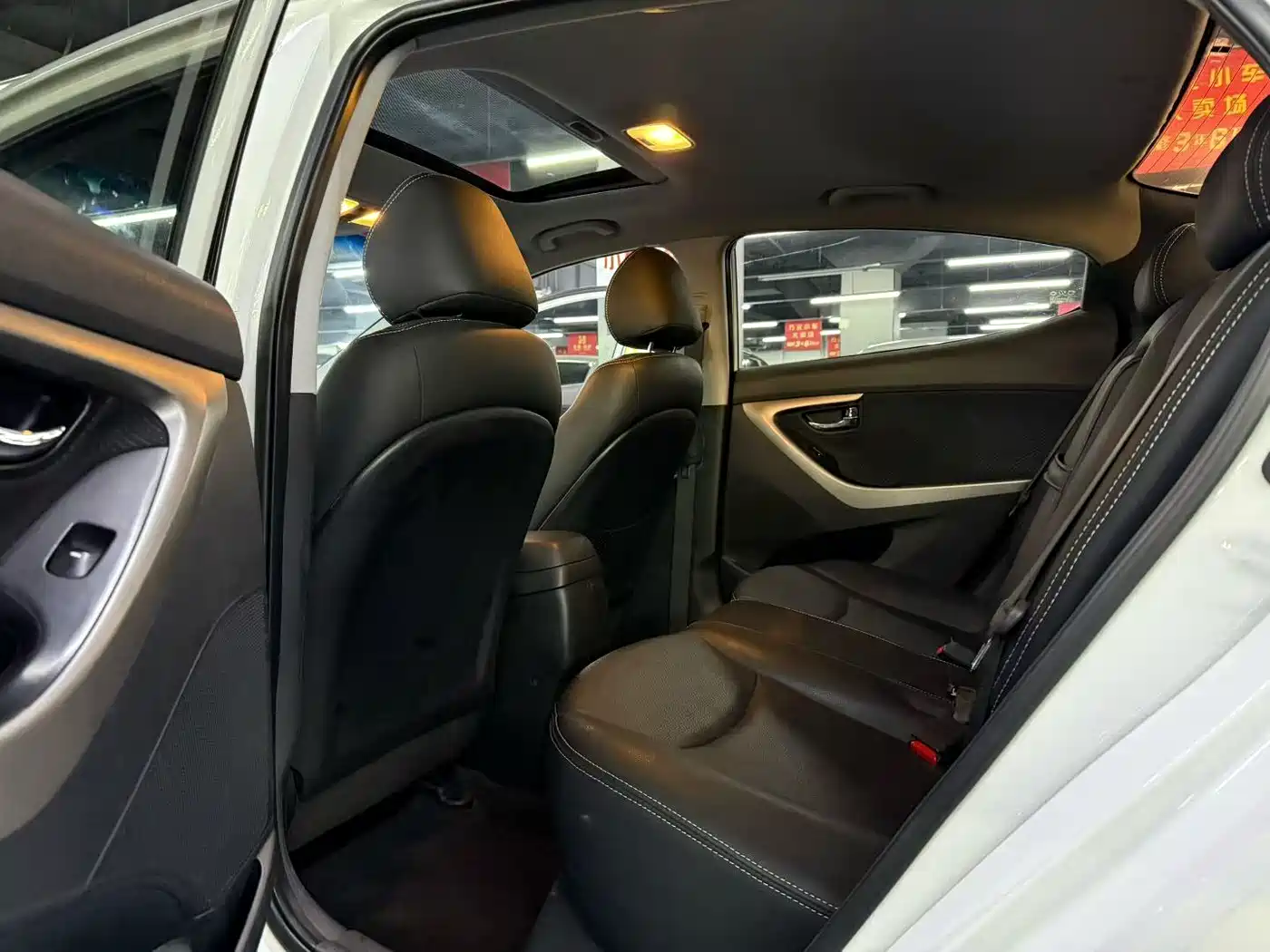 Hyundai Langdong 2013 1.6L Automatic Premium фото 6