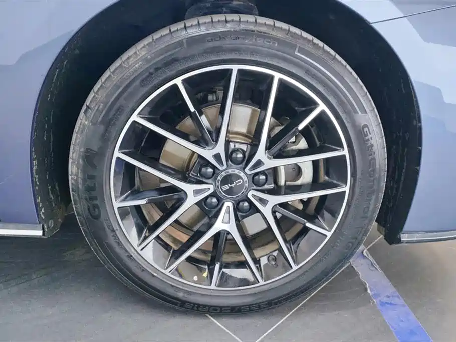 Фото 6 - BYD Seal